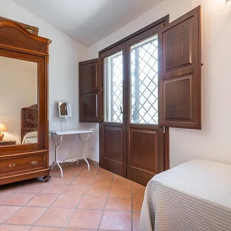 Anna Maria Villa
